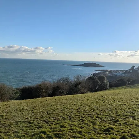 Peaceful In With Stunning Views *